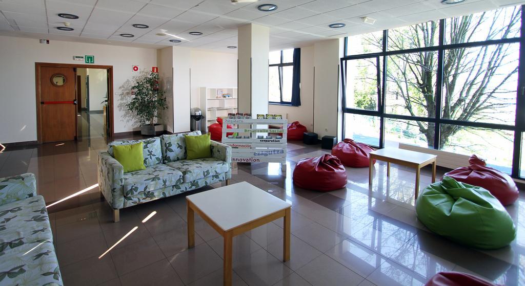 Bilbao Hostel Buitenkant foto